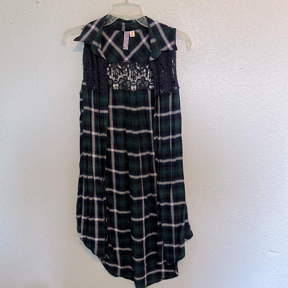 Plaid sleeveless long coverup. Size Medium